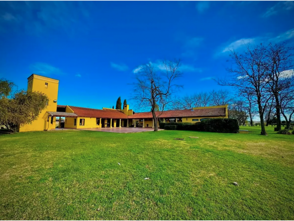 TERRENO EN VENTA CLUB DE CAMPO LA CECILIA CARLOS KEEN LOTE 52 - 3