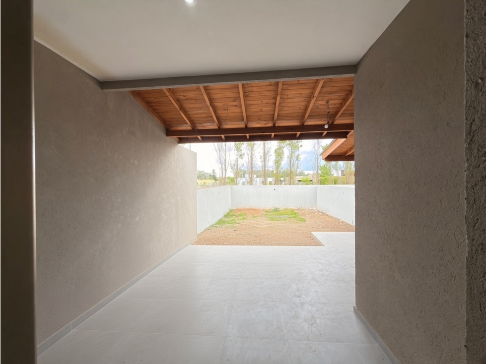 EXCELENTE DÚPLEX A ESTRENAR BARRIO LA MARTINA LUJÁN — foto 3