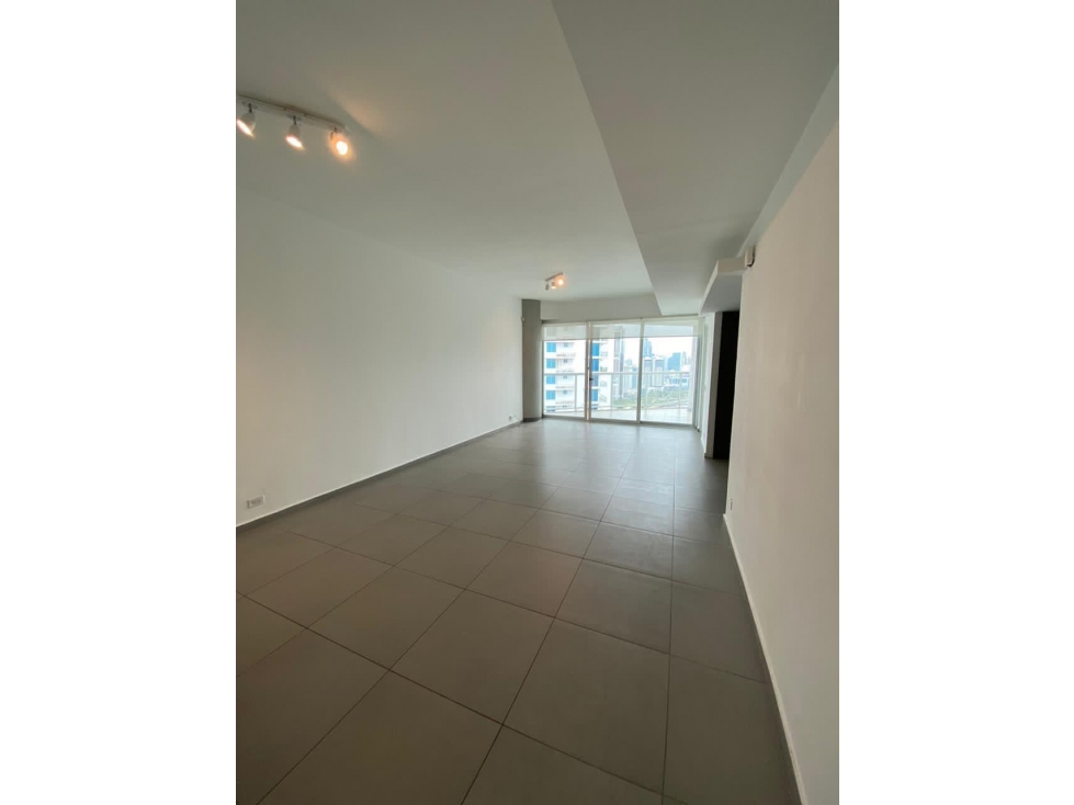 Apartamento con vistas a la bahía en Yacht Club Tower - 5