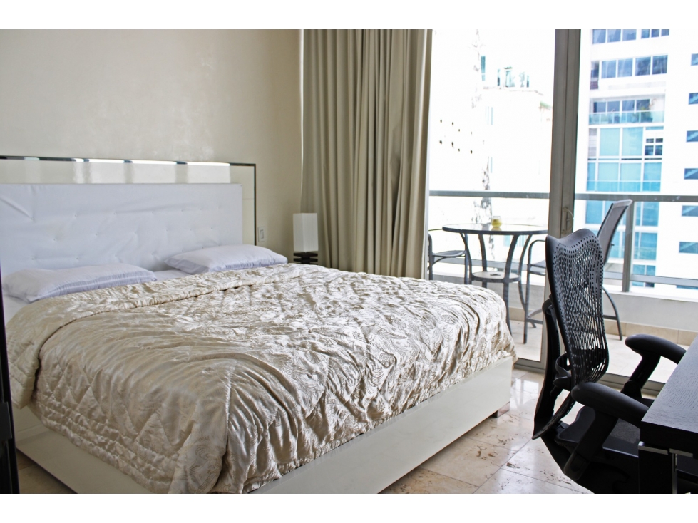 Piso Alto con Vista al Mar | 1 Rec. en The Ocean Club — foto 4