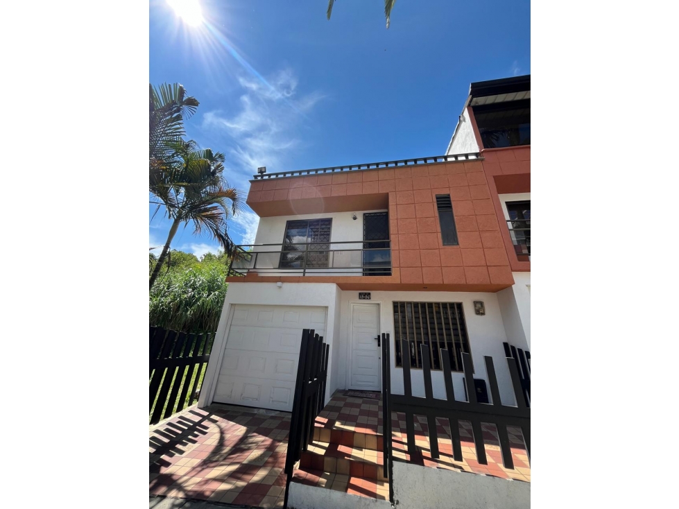 Casa para la venta en Belmonte, Pereira!!
