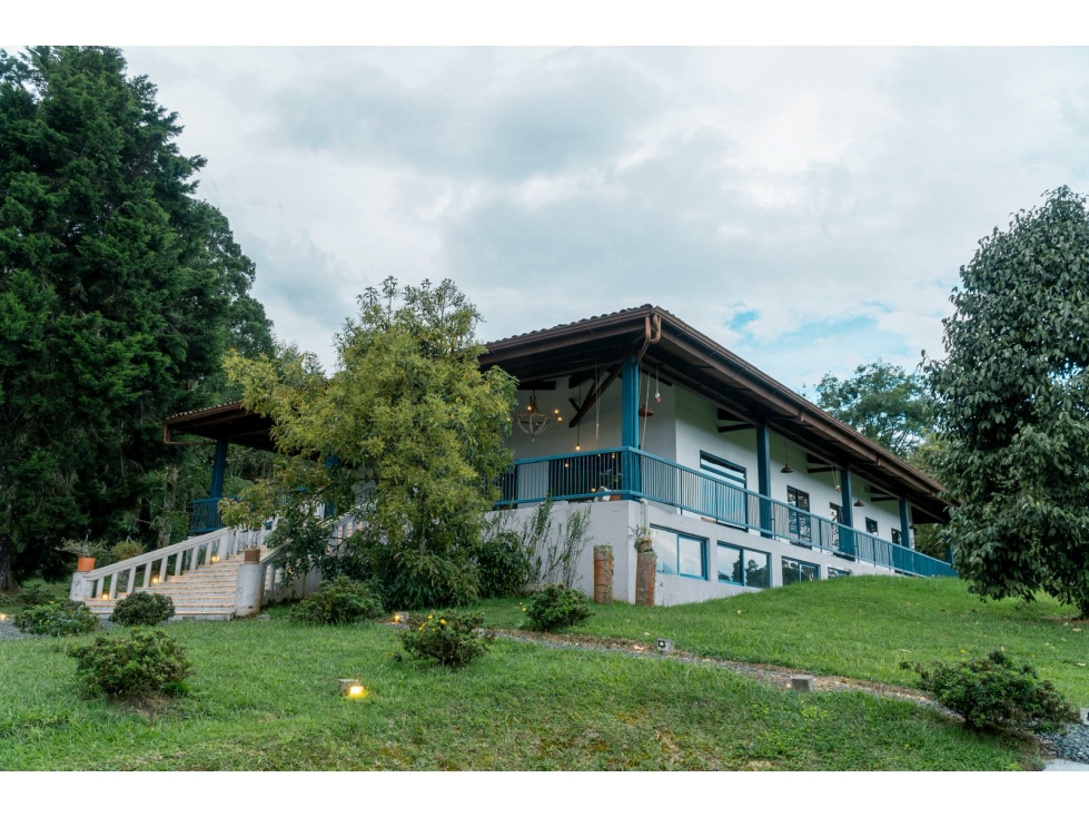 Finca en condominio para la venta en la via Armenia, Pereira!!!