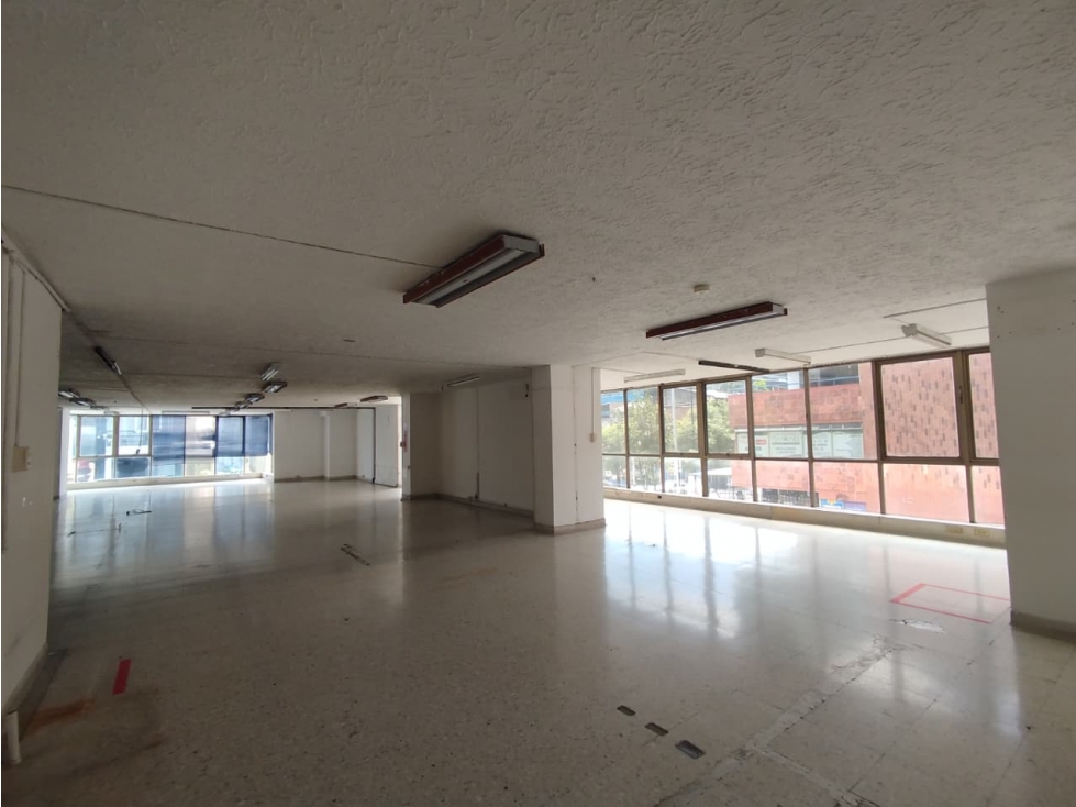 Edificio para arriendo en el Centro de Pereira!!! - 2
