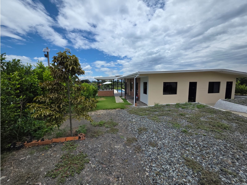 Casa campestre independiente para arriendo en Morelia, Pereira!!!