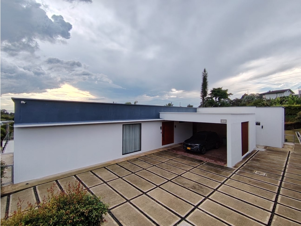 Casa campestre en condominio para la venta en Condina, Pereira!!