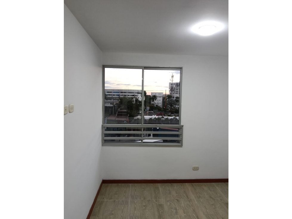 Apartamento en conjunto para la venta en la Av.Sur, Pereira!! — foto 5