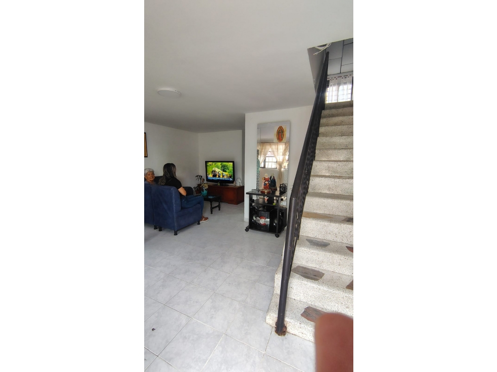 Casa peatonal duplex para la venta en Cuba, Pereira !!!