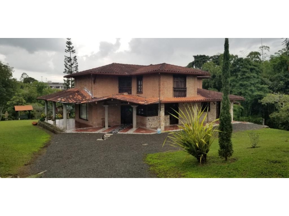 Casa campestre independiente para arriendo en la Vía Pereira - Armenia