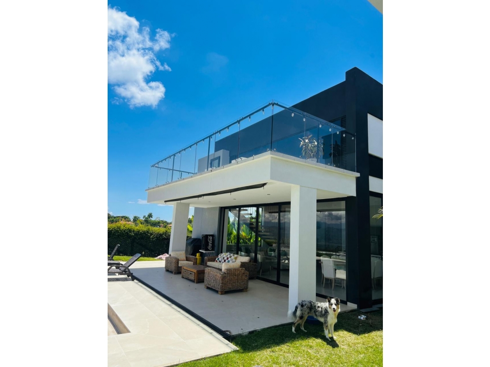Casa campestre en condominio para la venta en Cerritos, Pereira!!!