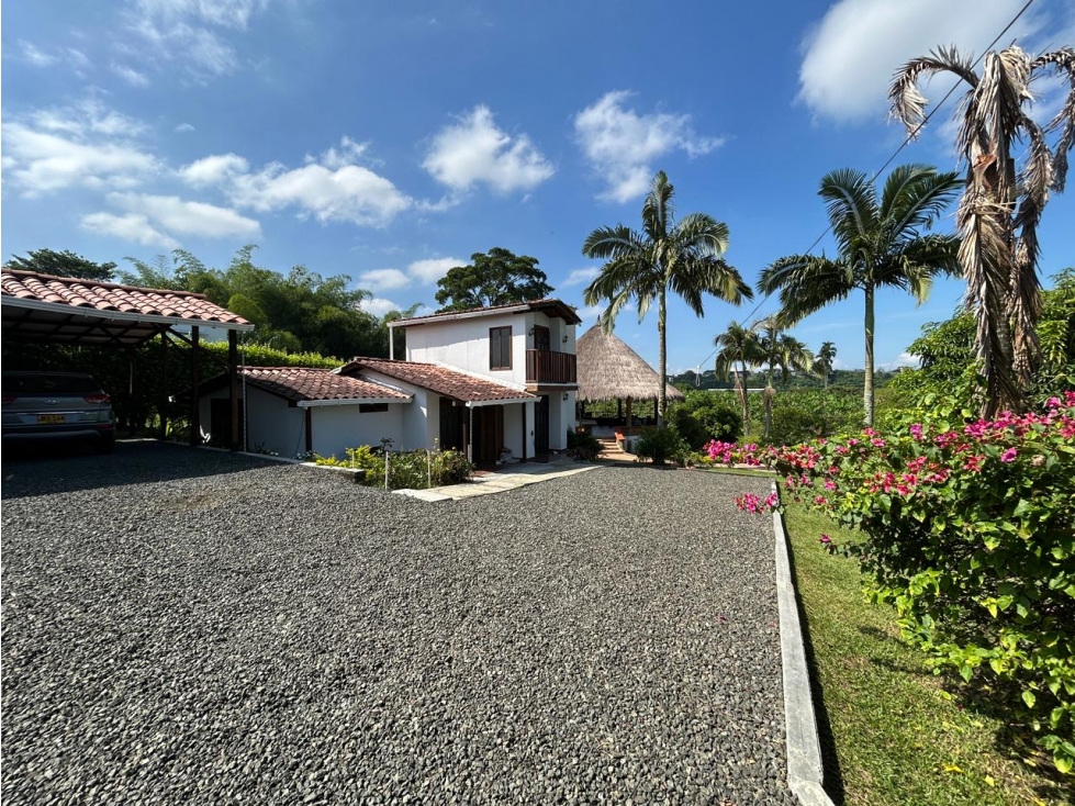 Casa campestre en condominio para la venta en Combia, Pereira!!!