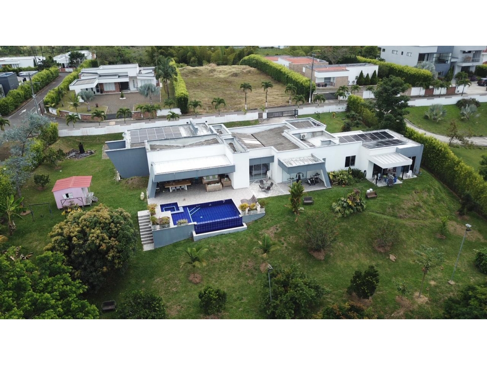 Casa campestre en condominio para la venta en Combia, Pereira!!!