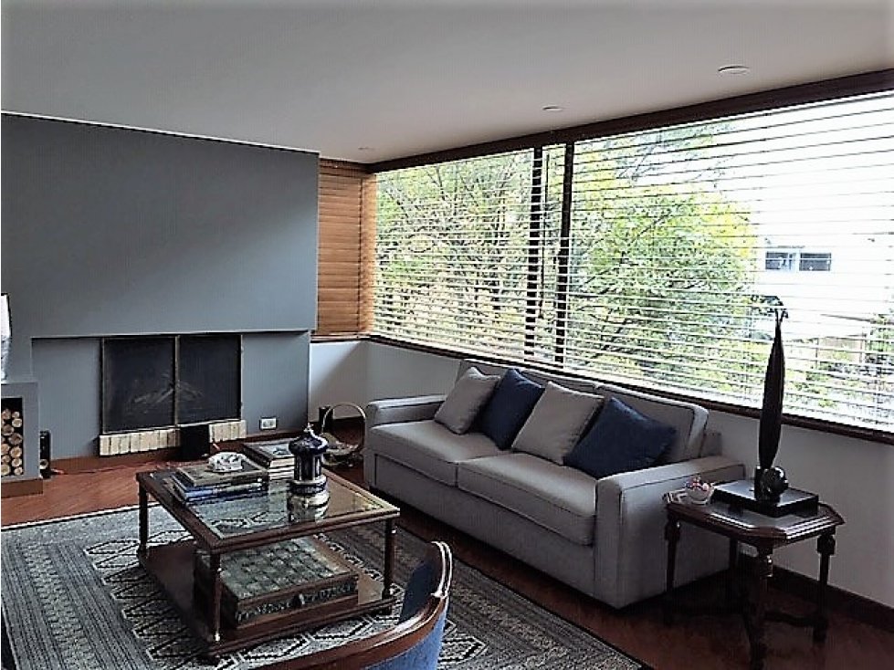 VENDO EXCELENTE APARTAMENTO EN LA CABRERA