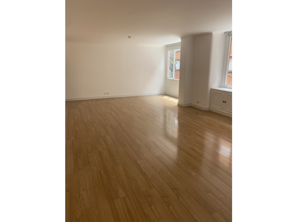 VENDO O ARRIENDO LINDO APARTAMENTO ILUMINADO EN EL NOGAL — foto 2