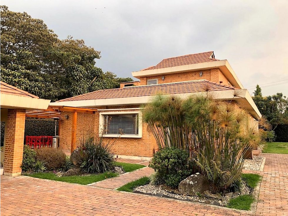 VENDO EXCELENTE CASA EN SAN SIMON