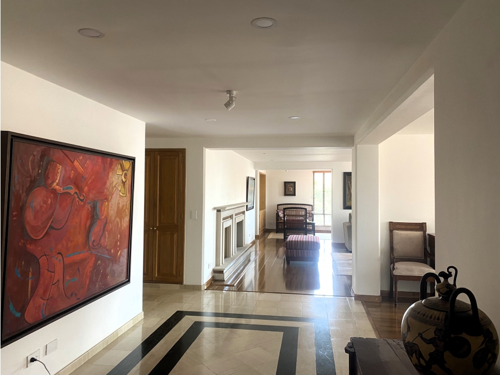 VENDO LINDO APARTAMENTO EN ROSALES BAJO