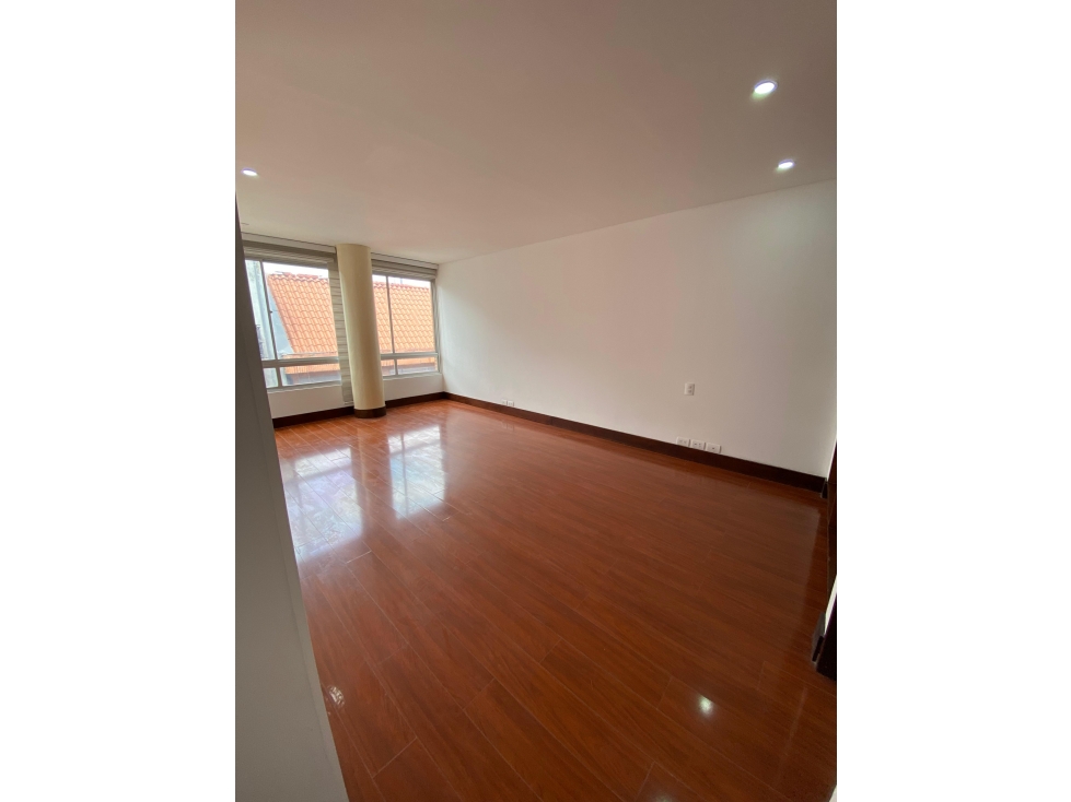 VENDO EXCELENTE PH EN SANTA PAULA CON LINDAS TERRAZAS — foto 3