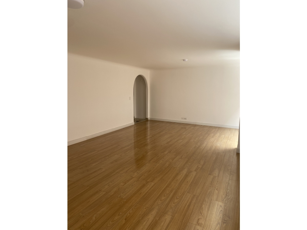 VENDO O ARRIENDO LINDO APARTAMENTO ILUMINADO EN EL NOGAL — foto 3