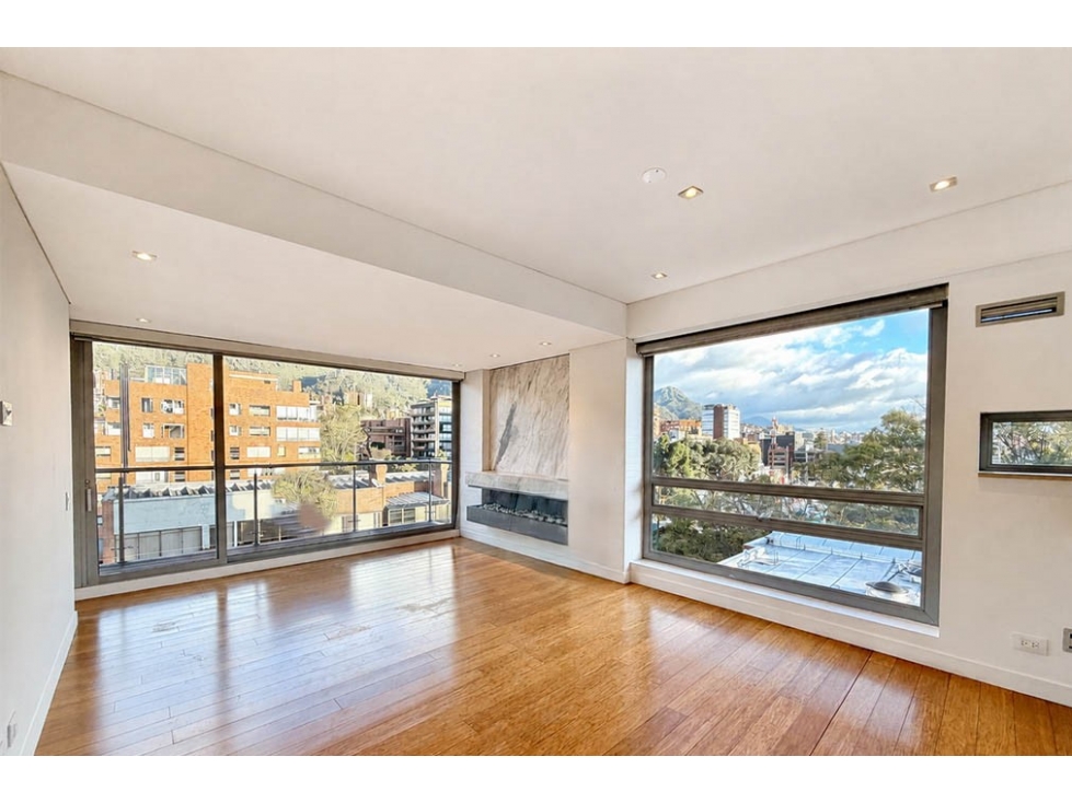 ARRIENDO EXCELENTE APARTAMENTO EN VIRREY CHICO CON LINDO BALCON