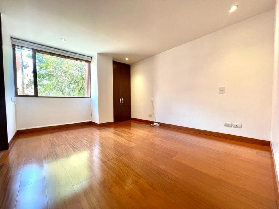 ARRIENDO LINDO APARTAMENTO MUY ILUMINADO EN EL VIRREY — foto 6