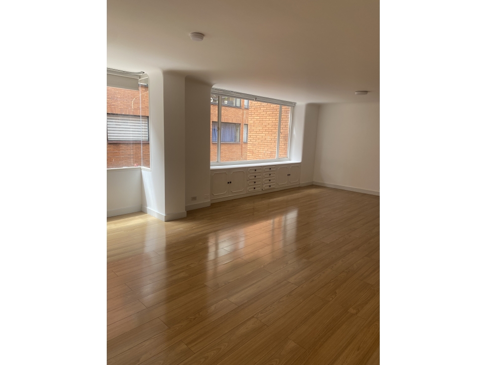 VENDO O ARRIENDO LINDO APARTAMENTO ILUMINADO EN EL NOGAL — foto 5