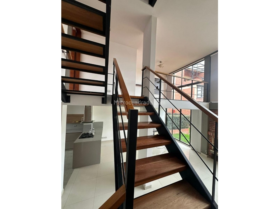 VENDO EXCELENTE CASA COMPLETAMENTE REMODELADA EN CHIA — foto 5