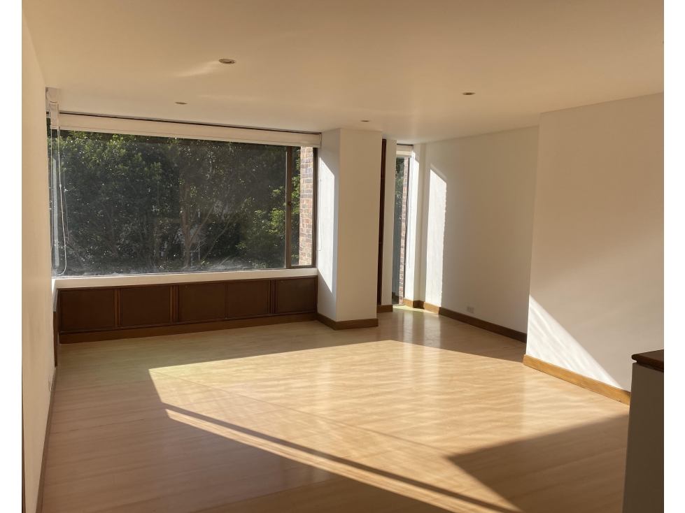 VENDO O ARRIENDO APARTAMENTO SEMIREMODELADO EN LA CABRERA