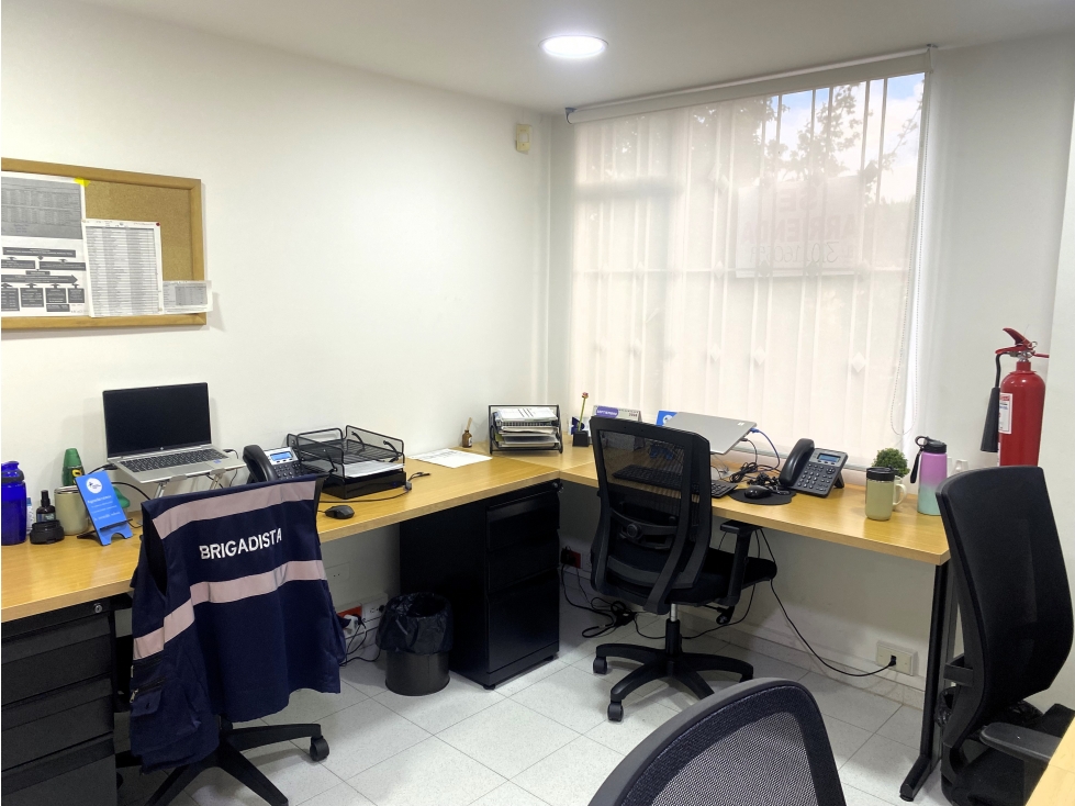 ARRIENDO LINDA OFICINA EN SANTA BARBARA CERCA A ESTACION TRANSMILENIO — foto 6