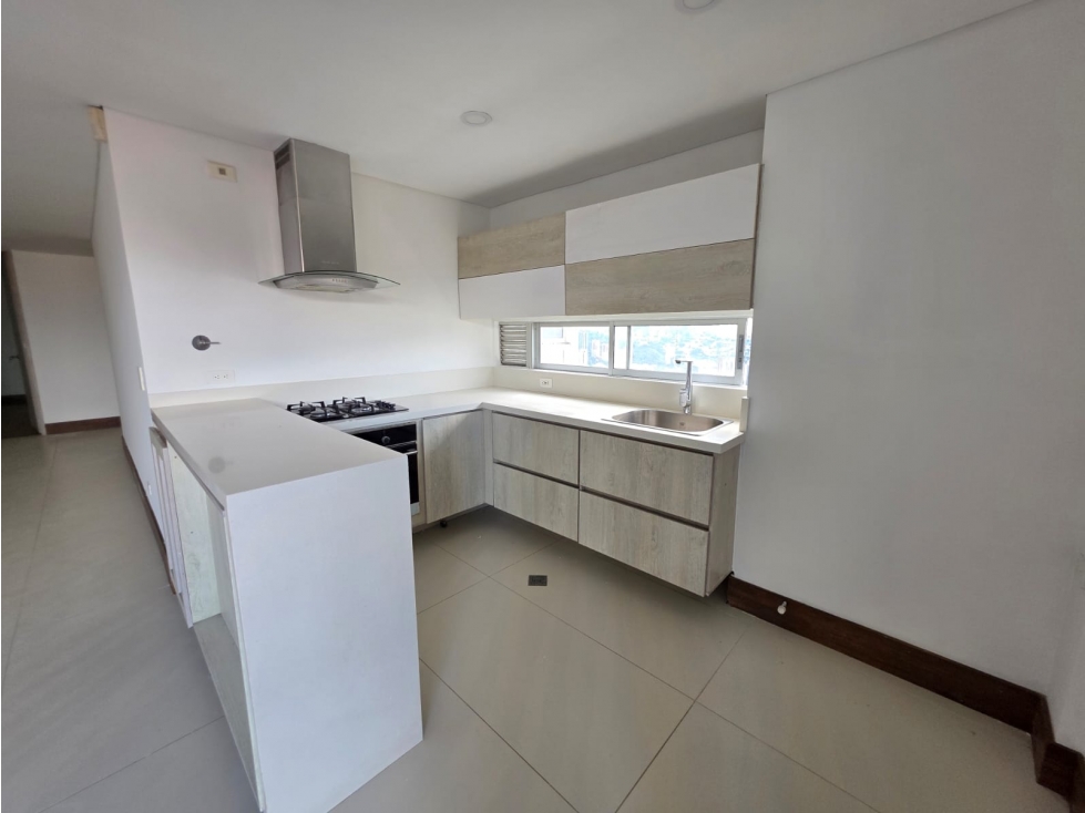 VENTA DE APARTAMENTO EN SABANETA, $760.000.000 — foto 3