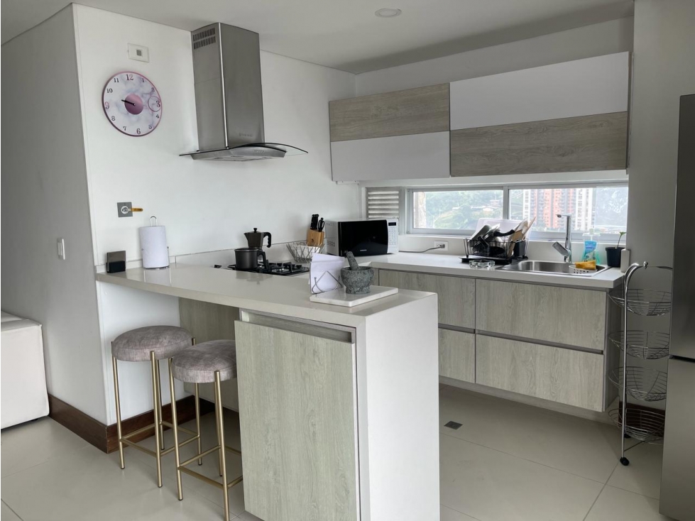 VENTA DE APARTAMENTO EN SABANETA, SECTOR LAS LOMITAS — foto 2