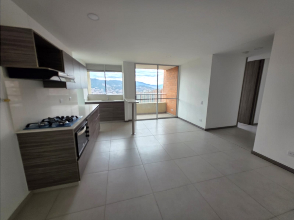 VENTA DE APARTAMENTO EN SABANETA, $560.000.000