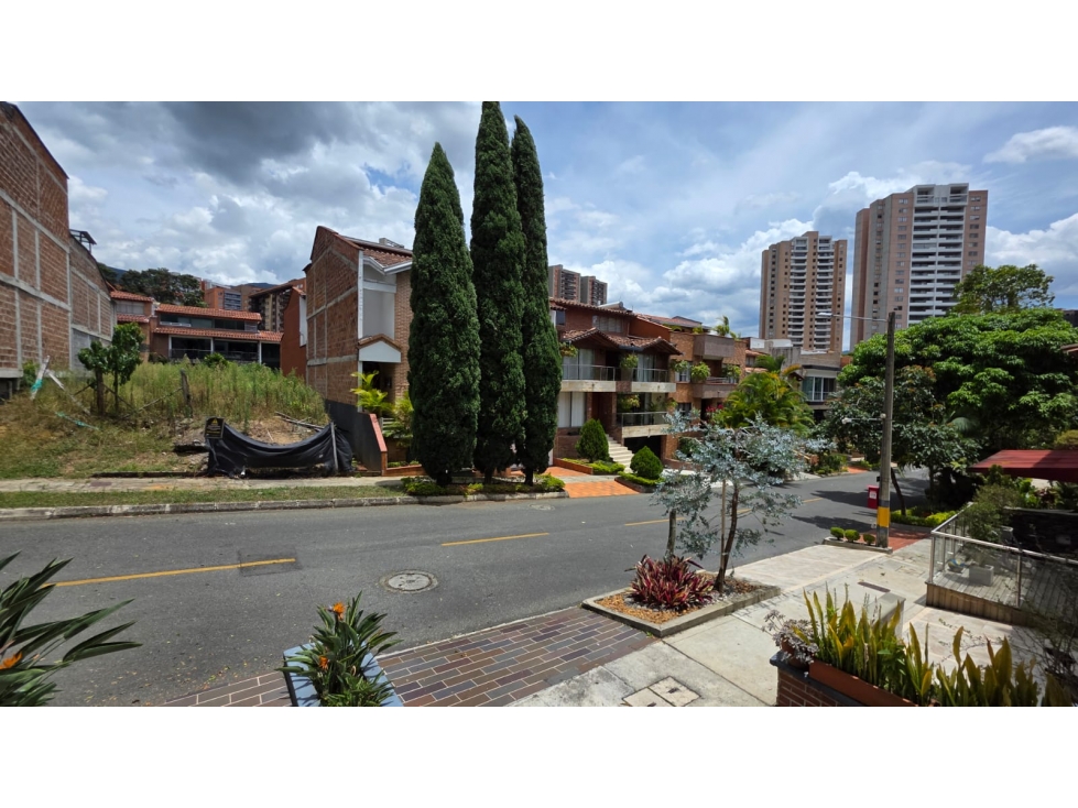VENTA LOTE URBANIZACIÓN CERRADA DE CASAS EN SABANETA, SECTOR SAN JOSE — foto 3