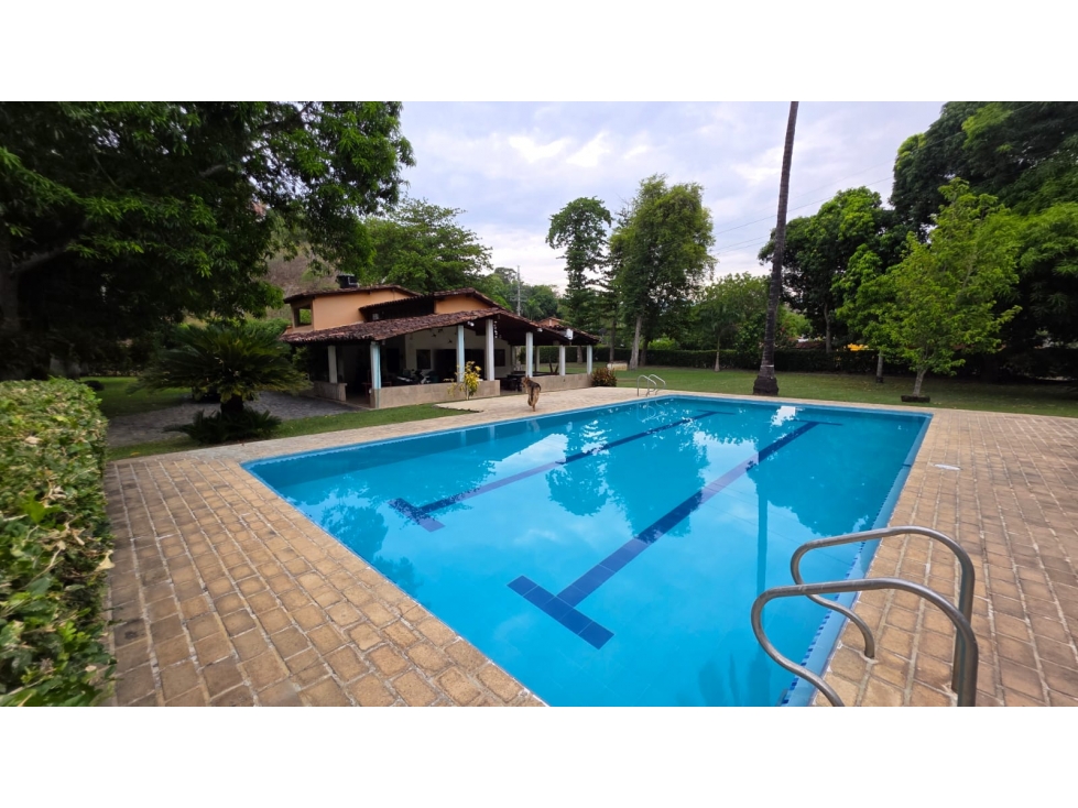 VENTA DE FINCA DE RECREO, SANTA FE DE ANTIOQUIA, ANTIOQUIA. - 1
