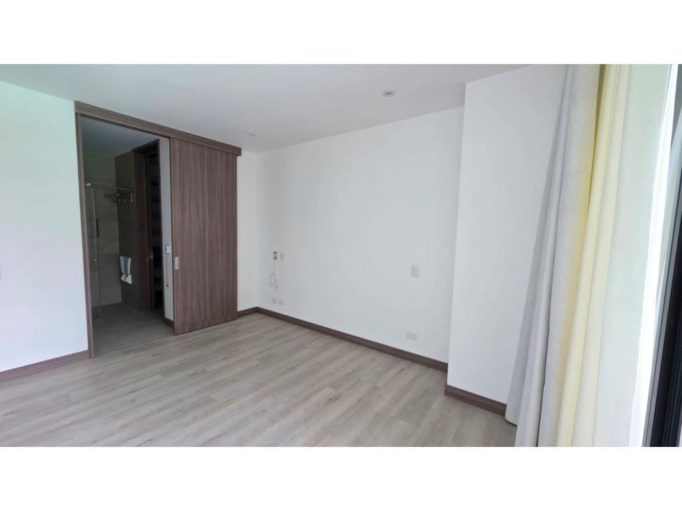 VENTA DE APARTAMENTO SENIOR LIVING EN EL POBLADO, SECTOR SAN LUCAS — foto 4