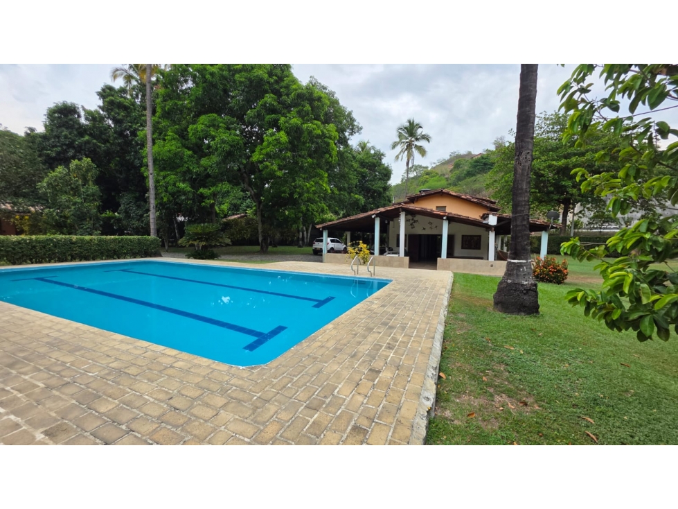 VENTA DE FINCA DE RECREO, SANTA FE DE ANTIOQUIA, ANTIOQUIA. - 2