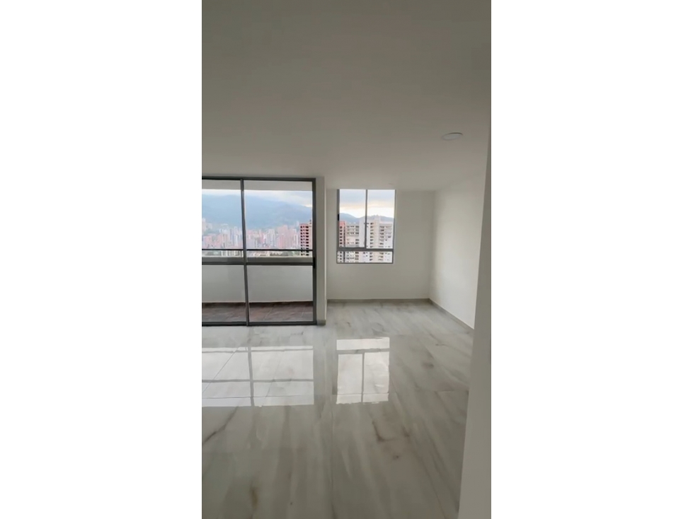 VENTA APARTAMENTO ITAGÜÍ, CESION DE DERECHOS SECTOR SURAMÉRICA..$590.0