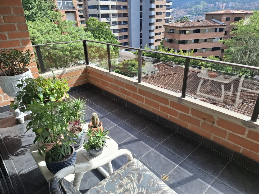 VENTA DE APARTAMENTO EN EL POBLADO, SECTOR CASTROPOL — foto 2