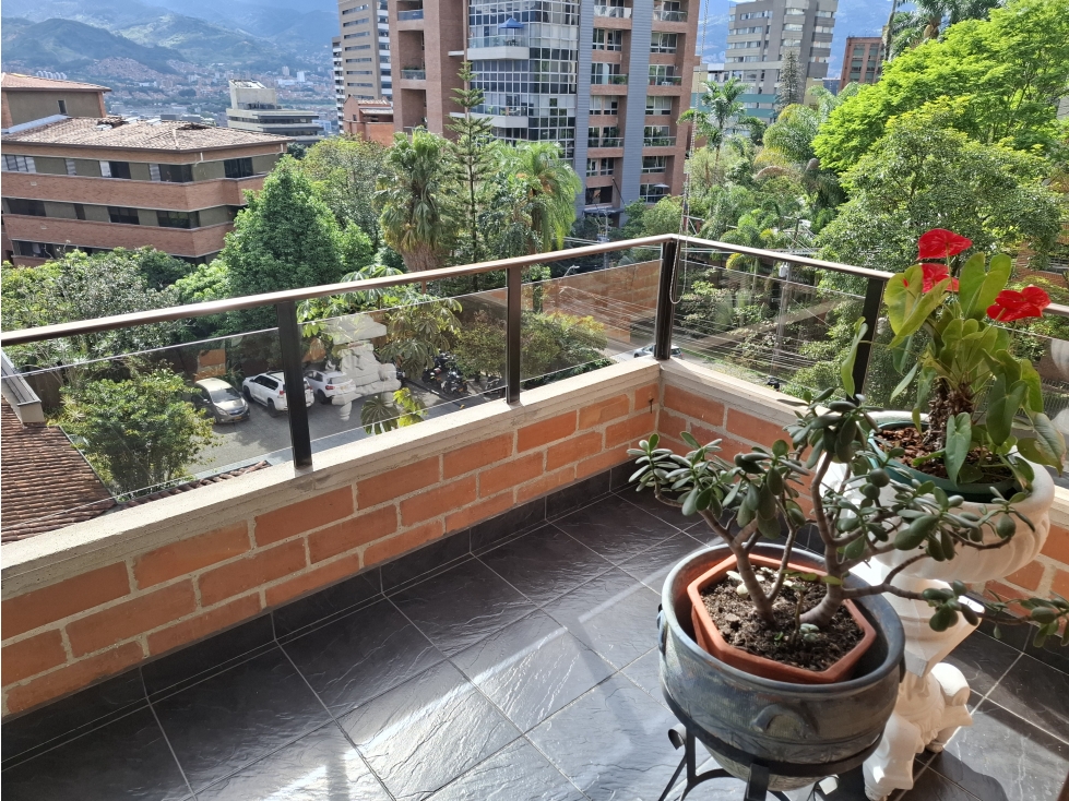 VENTA DE APARTAMENTO EN EL POBLADO, SECTOR CASTROPOL — foto 3