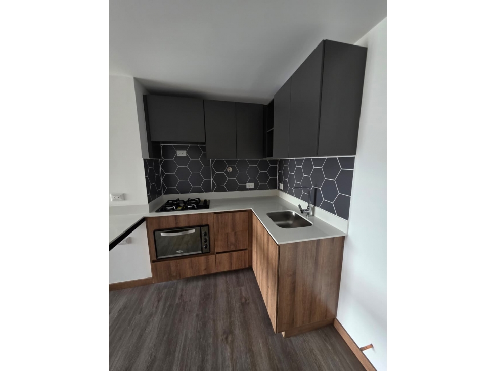 VENTA APARTAMENTO EN ENVIGADO MUY CERCA A MAYORCA — foto 2