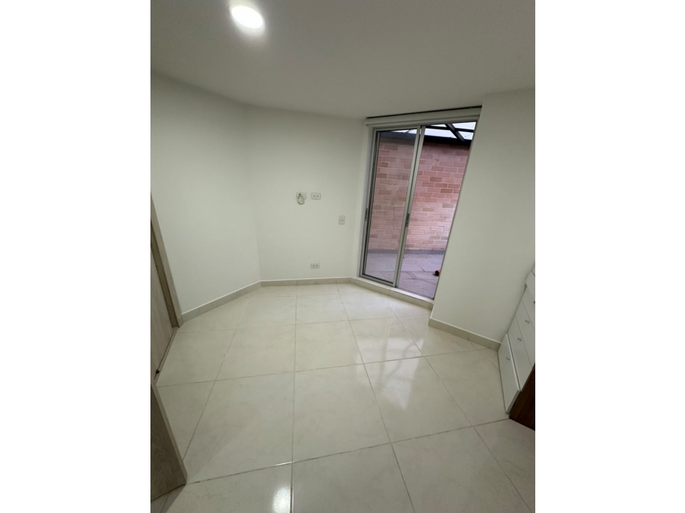 VENTA DE APARTAMENTO EN SABANETA, SECTOR EL CARMELO — foto 4