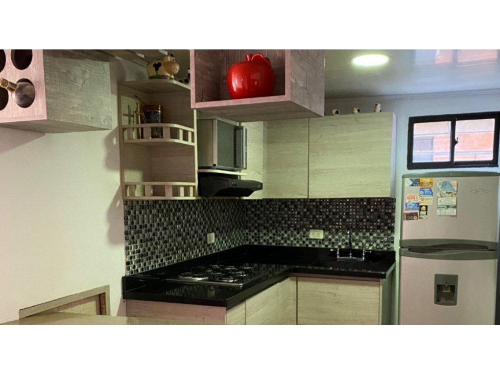 Amplio apartamento en Edificio Luis Aníbal Pérez