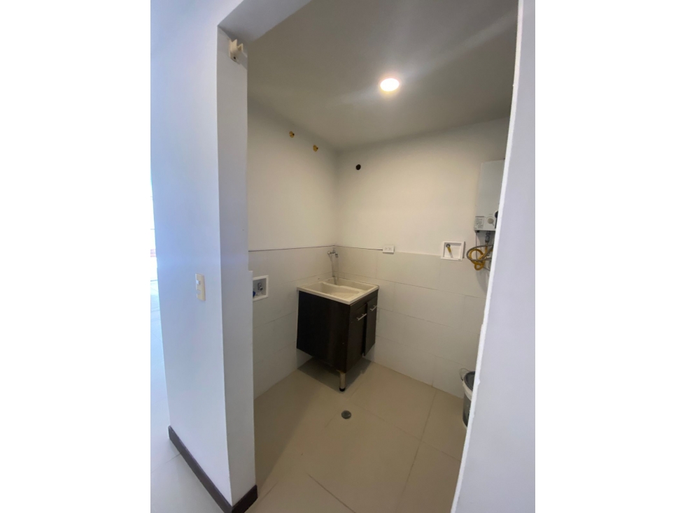 Apartamento Exclusivo en Venta a 1 Cuadra del Parque Principal La Ceja — foto 3
