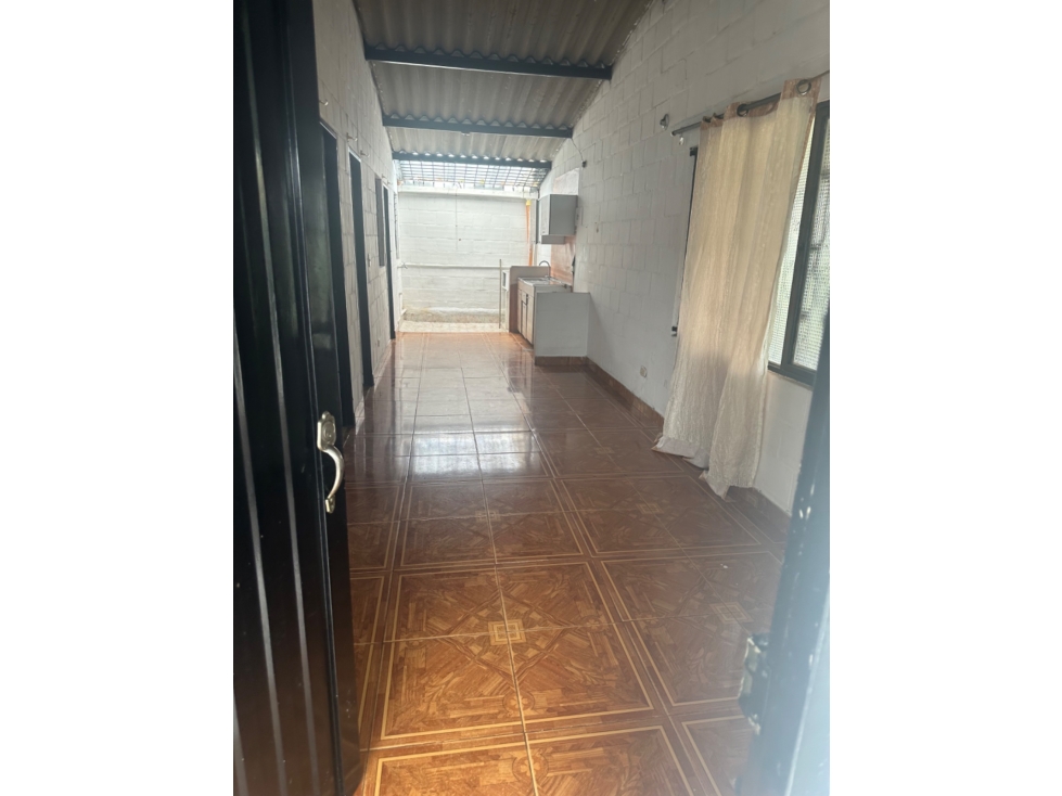 SE VENDE CASA EN BARRIO PALMA REAL PALMIRA