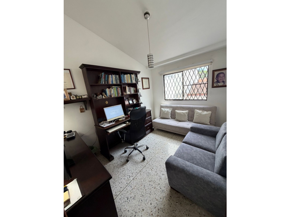 SE VENDE HERMOSA CASA EN LAS MERCEDES — foto 6