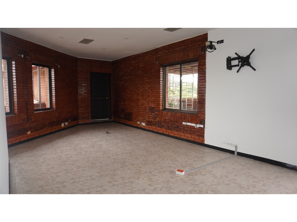 Se vende o se alquila Oficina en Mercasa — foto 4