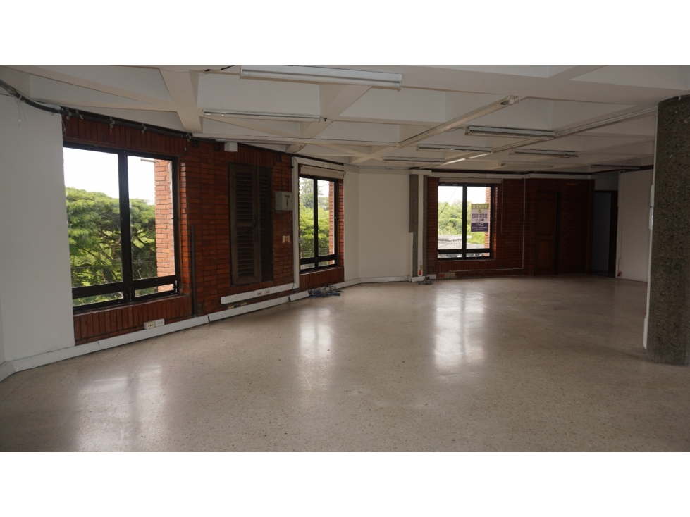 Se vende o se alquila Oficina en Mercasa — foto 2
