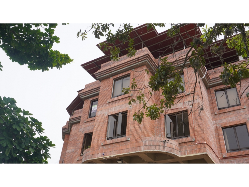 Se vende o se alquila Oficina en Mercasa