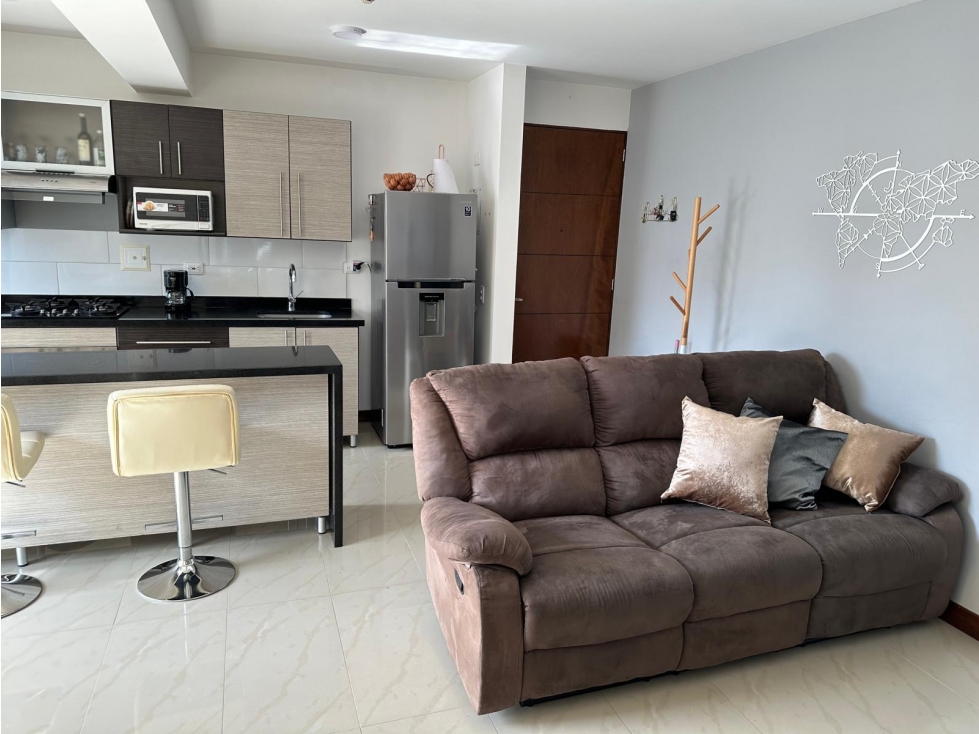 Se renta apartamento amoblado en Pinares