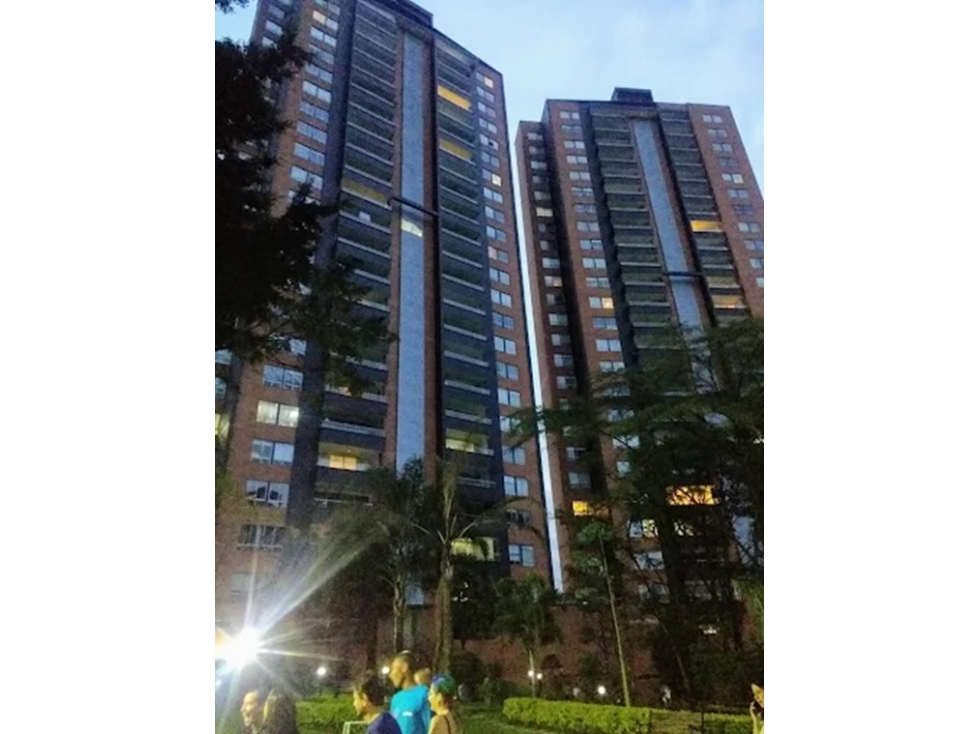 VENTA - APARTAMENTO EL POBLADO