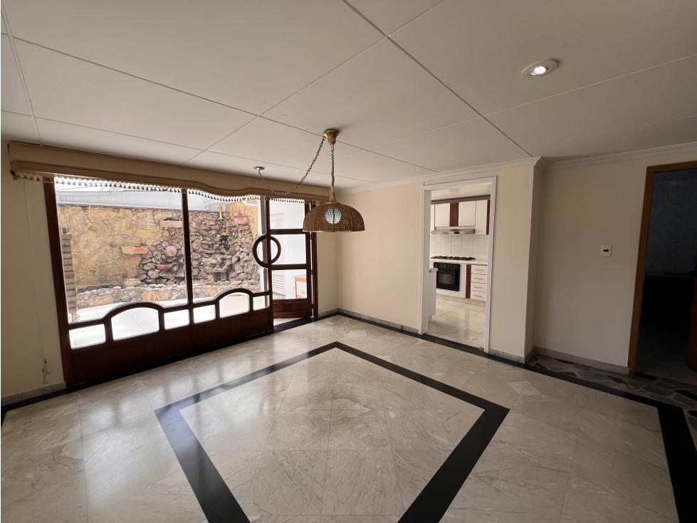 Venta Casa La Alahambra Bogotá — foto 2