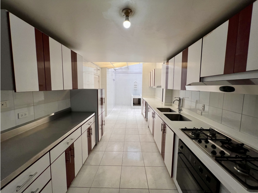 Venta Casa La Alahambra Bogotá — foto 4